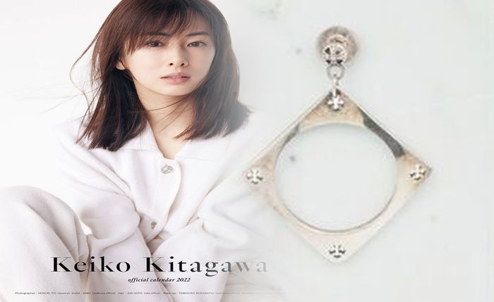 クロム ハーツ クロス ピアス