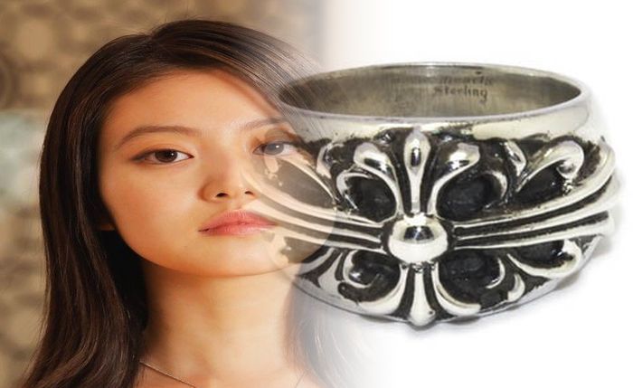 クロム ハーツ ダガー リング ダイヤ