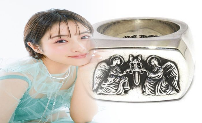 クロム ハーツ リング 組み合わせ