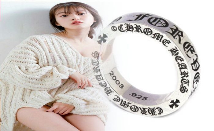 クロム ハーツ フローラル クロス リング