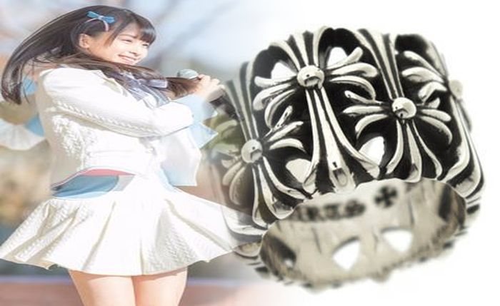 クロム ハーツ 重ね 付け リング