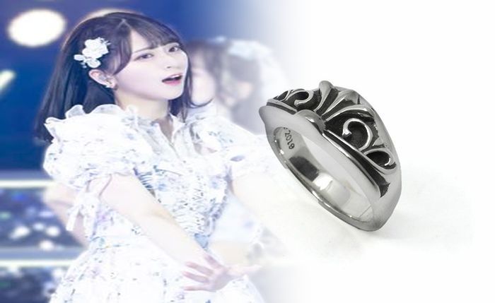 クロム ハーツ リング 組み合わせ