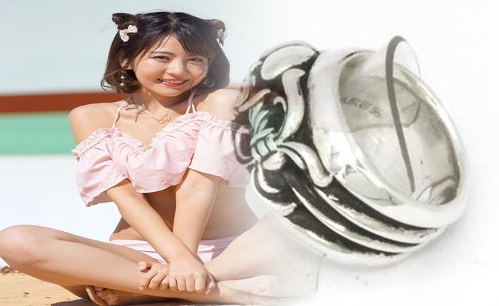 クロム ハーツ リング 重ね 付け