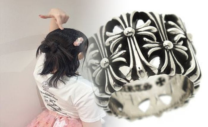 クロム ハーツ ピンキー リング 値段