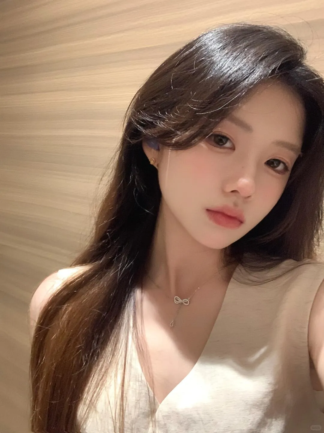 美奈 子安 (Mina Koyasu)
