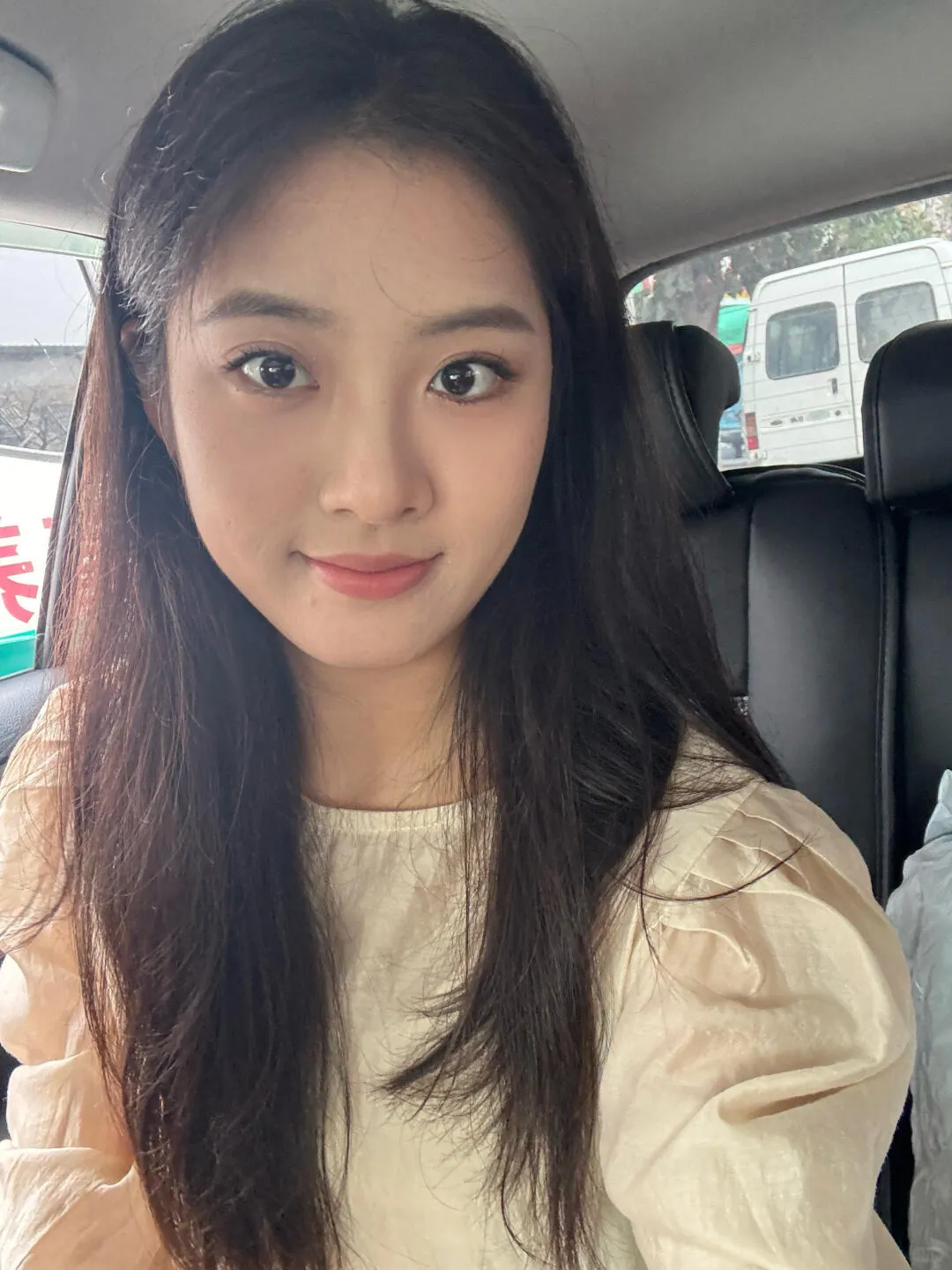 美優 鶴岡 (Miyu Tsuruoka)