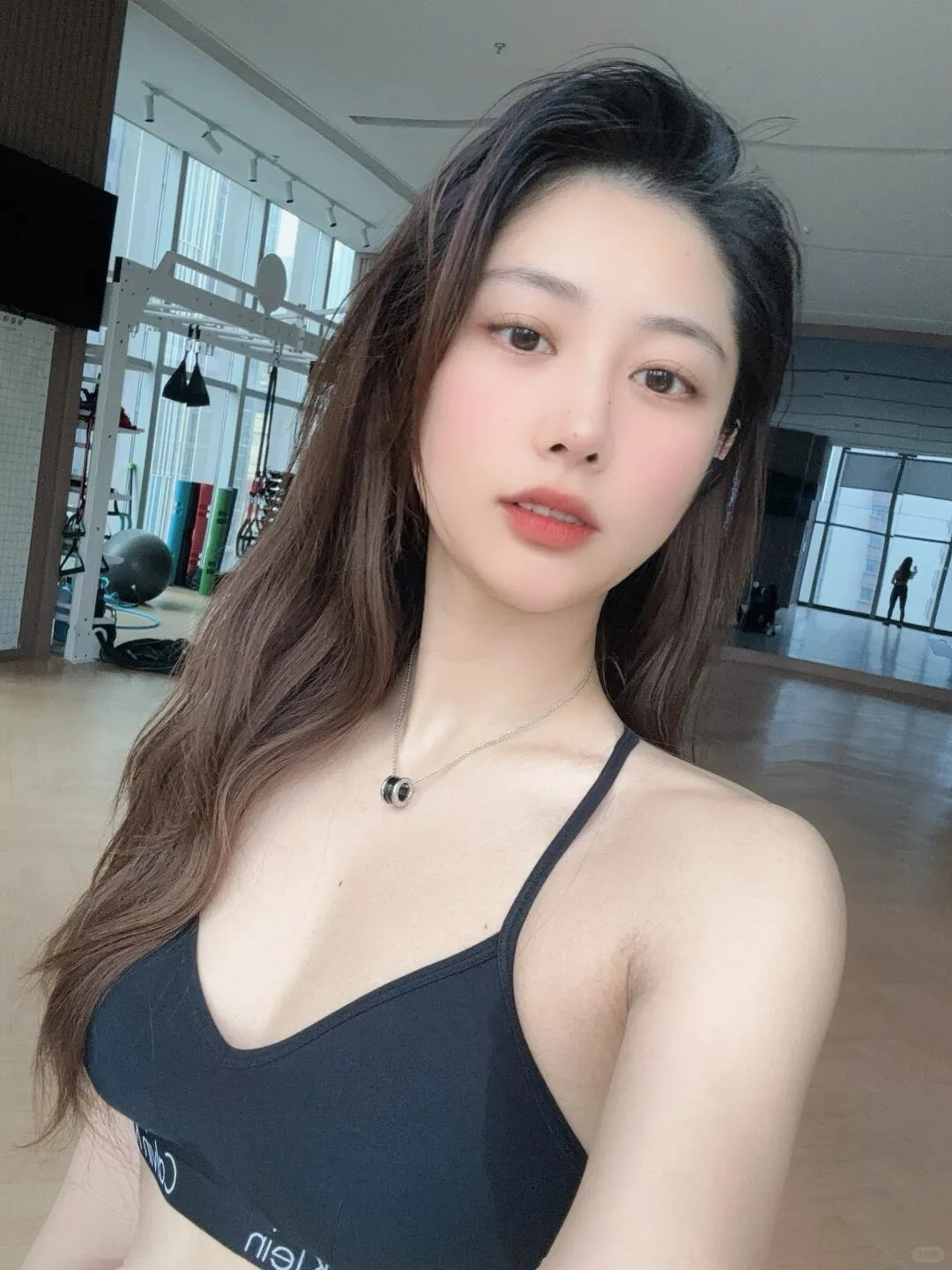 月美 杉浦 (Tsukimi Sugiura)