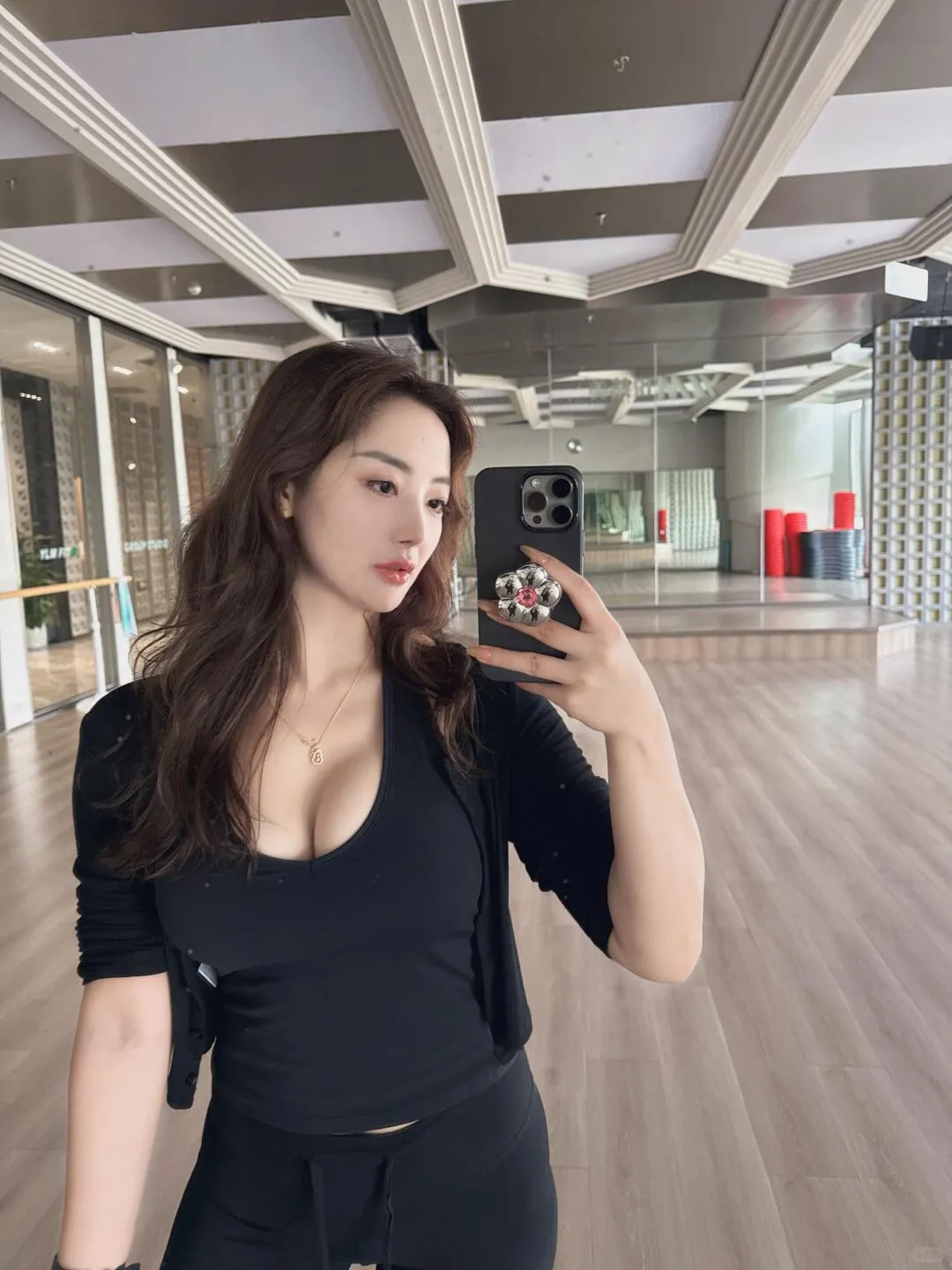 美月 宮田 (Mizuki Miyata)